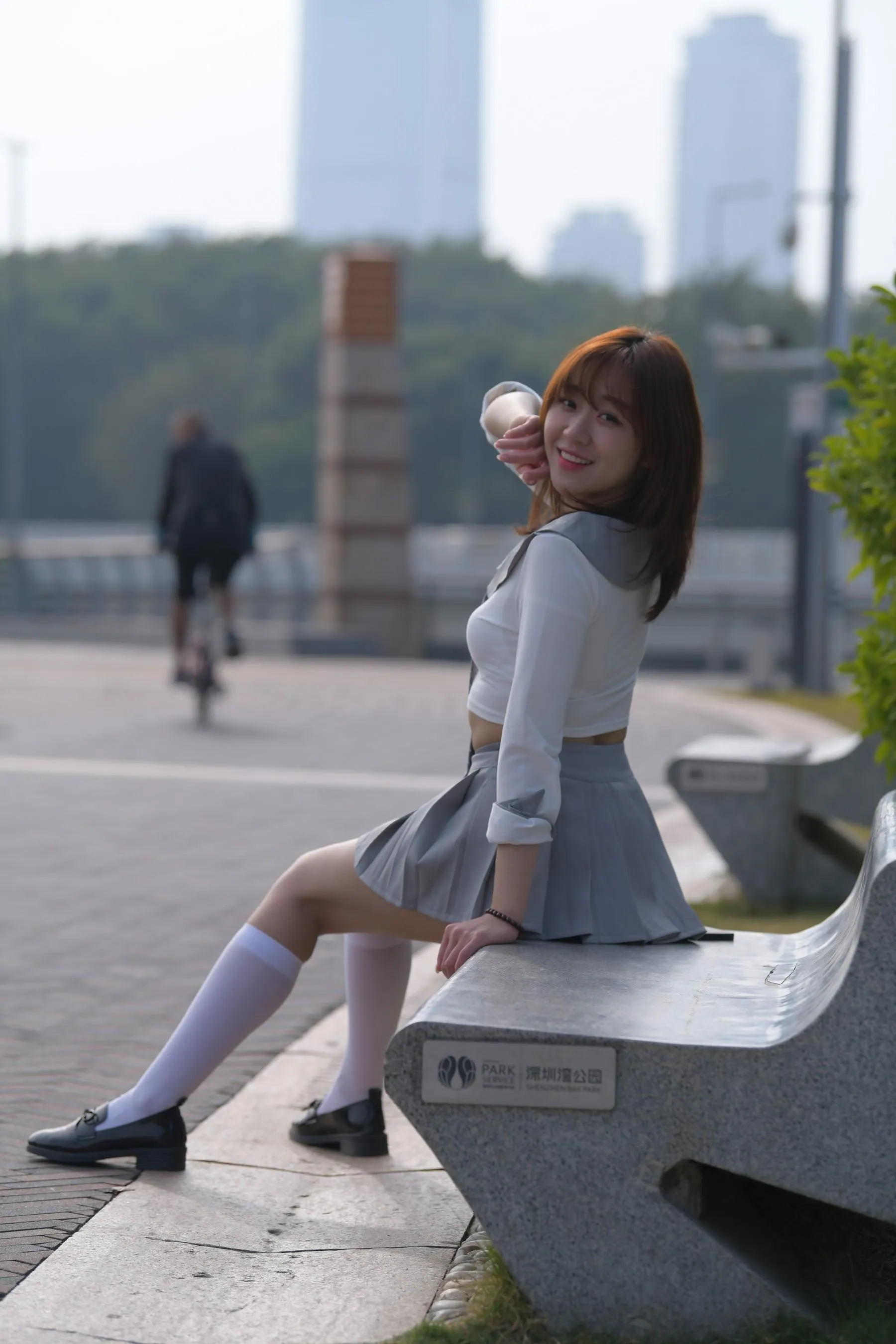 [魔镜街拍] NO.095 性感动人的小百褶裙美女 [763P]插图4